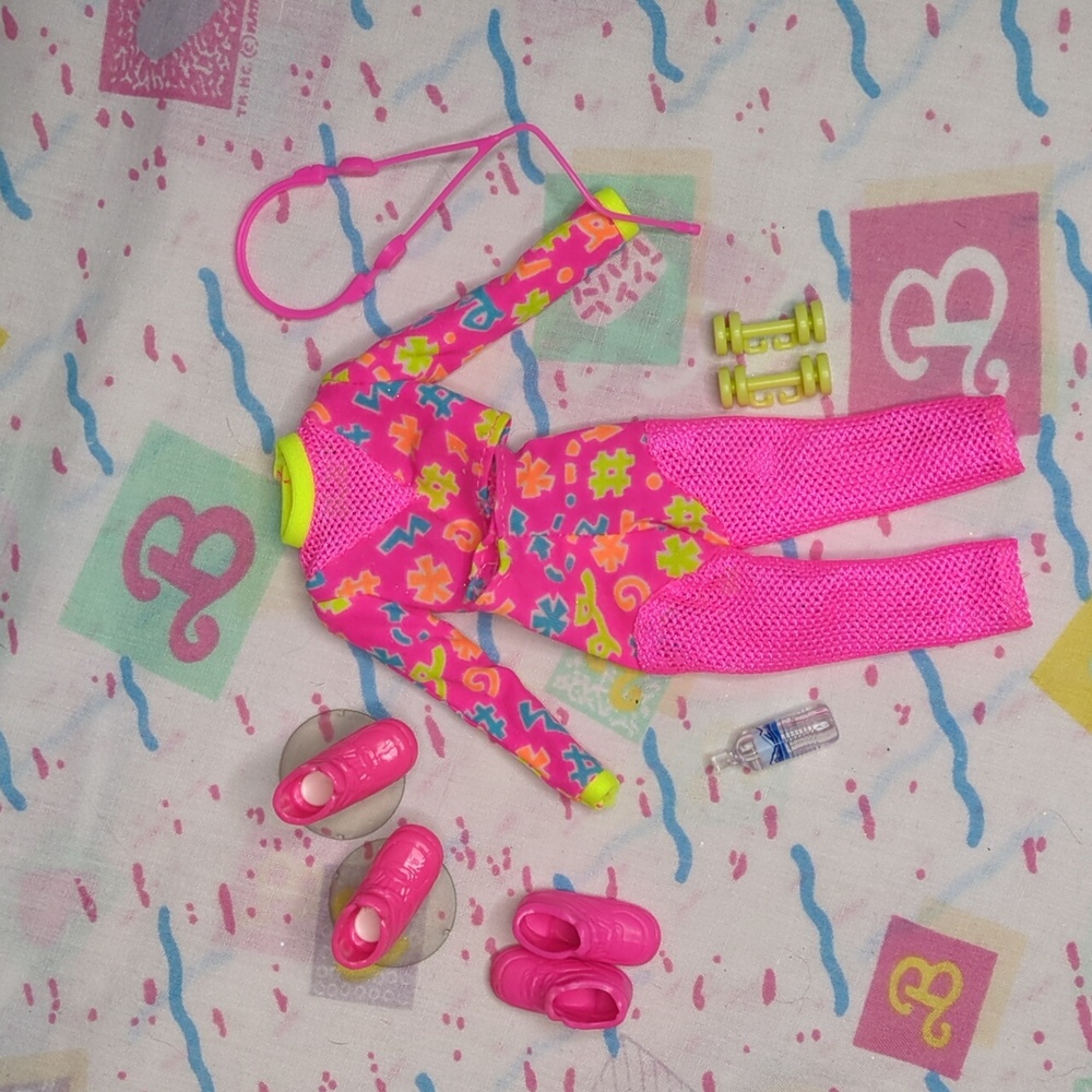 Working Out Barbie Pink Outfit Set with Accessories